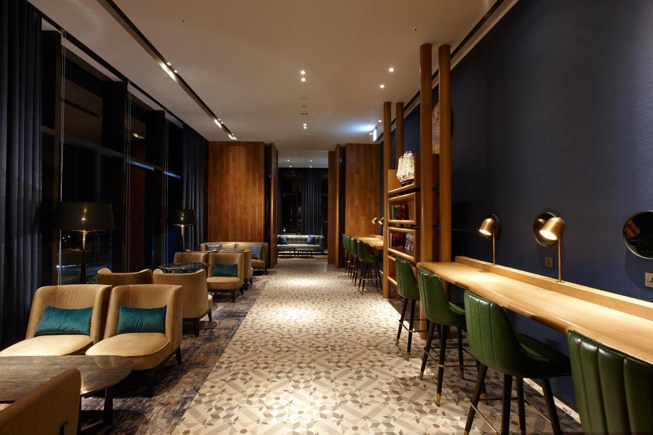 Cozzi Blu Hotel Zhongli Luaran gambar The library at the hotel